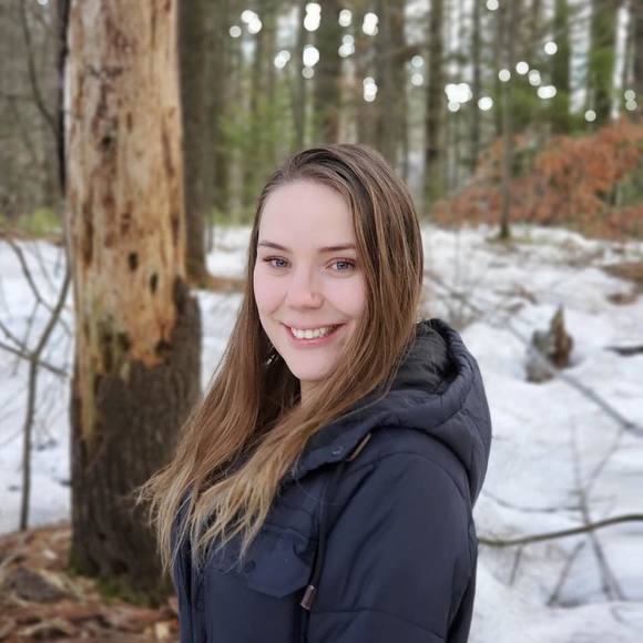 Meet your Posher, Noemie - Picture 1 of 1